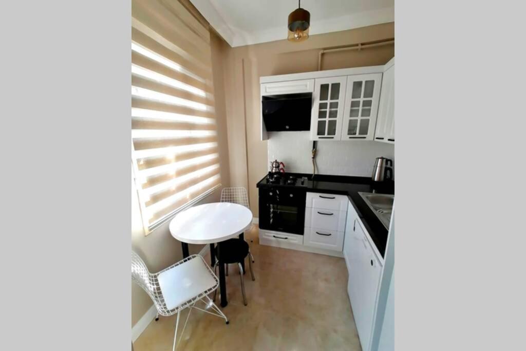 Khalkedon Flat 2 - Kadikoy'Deki Konaklama Adresiniz 伊斯坦布尔 外观 照片